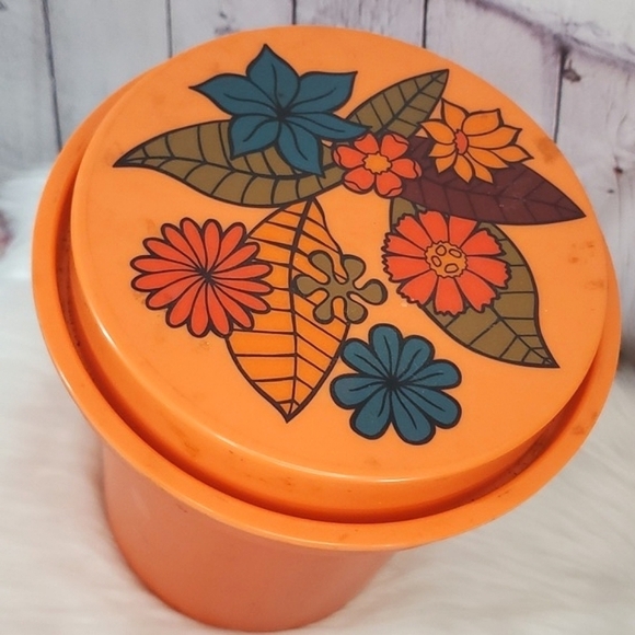 Vintage 70s Rubbermaid Plastic Groovy Flower Floral Cottagecore Orange Canister - Picture 3 of 14